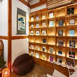 Awik Hanok Stay