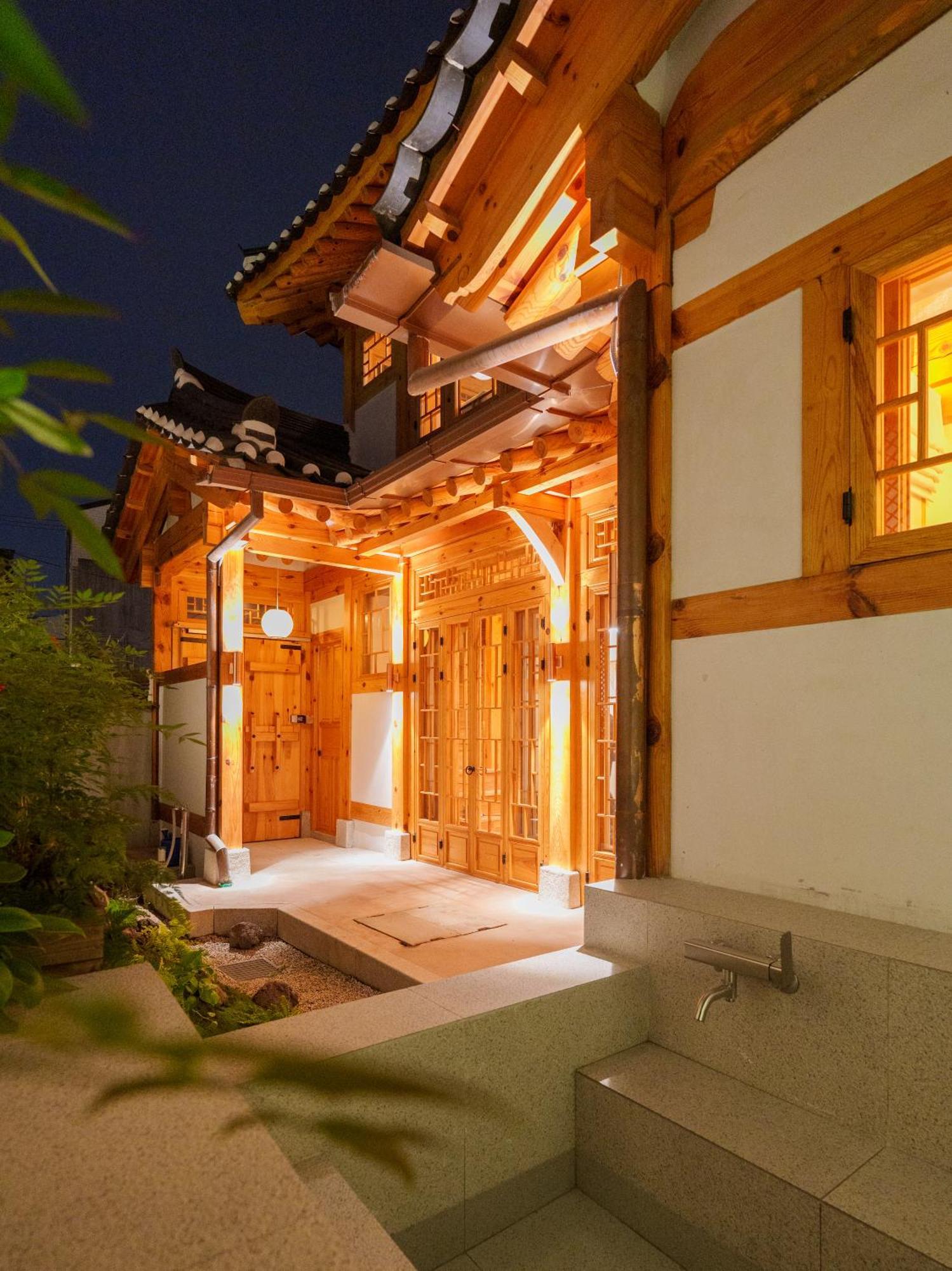 Hotel Awik Hanok Seoul